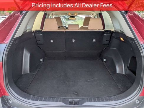 Used 2019 Toyota RAV4 LE FWD image 14