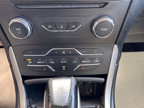 Used 2015 Ford Edge SEL w/ Equipment Group 201A image 21