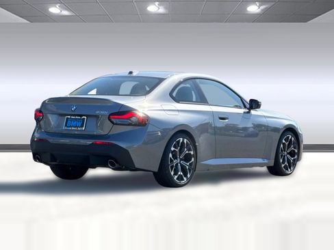 Used 2025 BMW 230i Coupe w/ Premium Package RWD image 9