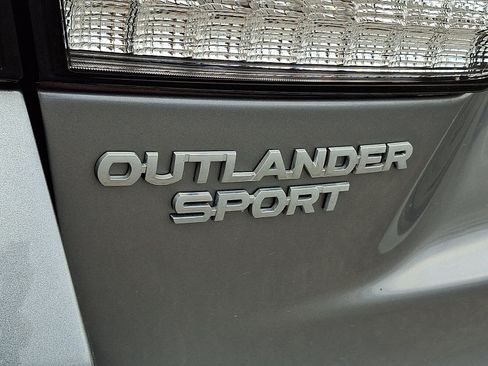 Used 2022 Mitsubishi Outlander Sport LE FWD image 29