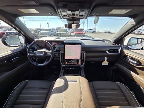 New 2026 GMC Yukon XL Denali Ultimate AWD/4WD image 28