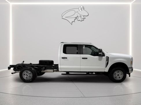 New 2026 Ford F350 XL w/ XL Chrome Package image 12