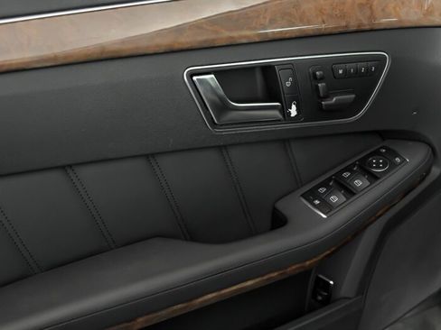 Used 2012 Mercedes-Benz E 350 4MATIC Sedan image 13