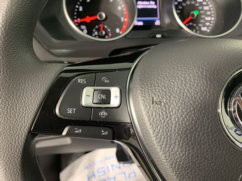 Used 2021 Volkswagen Tiguan S FWD image 19