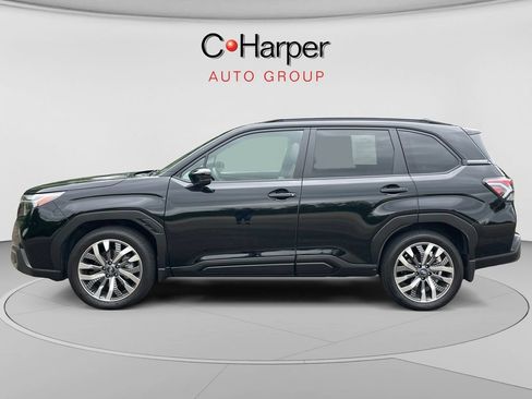 Used 2025 Subaru Forester Touring AWD/4WD image 6