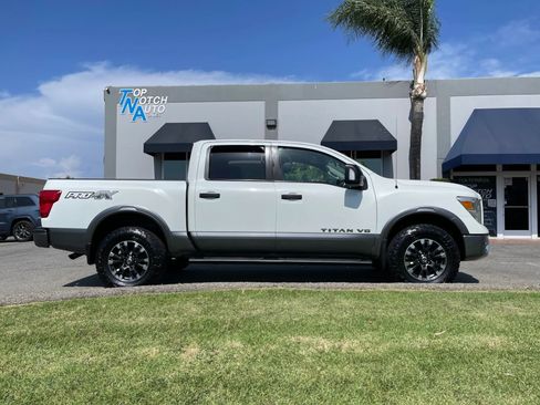 Used 2019 Nissan Titan PRO-4X w/ Pro-4x Utility Package AWD/4WD image 4