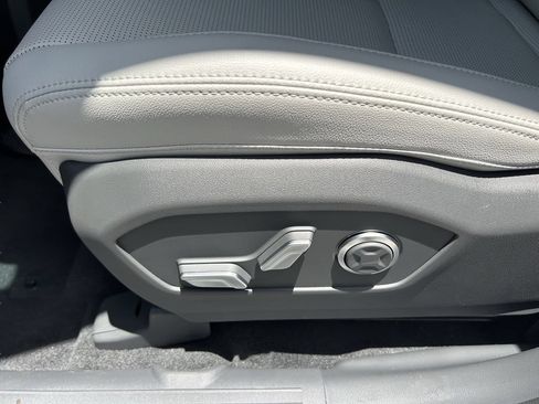 New 2026 Hyundai Santa Fe Limited FWD image 25