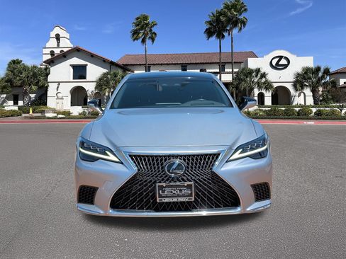 Certified 2023 Lexus LS 500 w/ Luxury Package RWD image 6