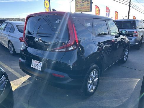 Used 2021 Kia Soul S FWD image 12