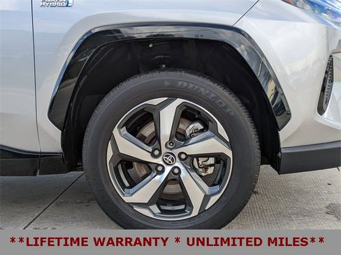 Used 2022 Toyota RAV4 SE image 12