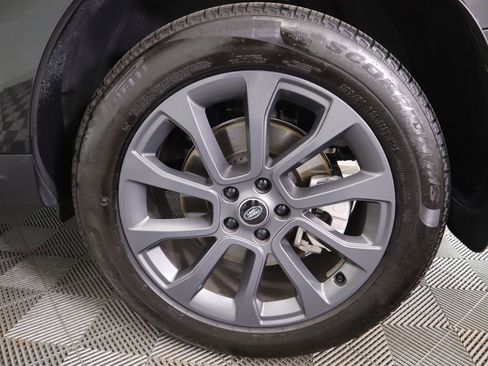 Used 2025 Land Rover Range Rover Sport S image 32