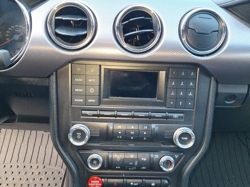 Used 2017 Ford Mustang GT image 11