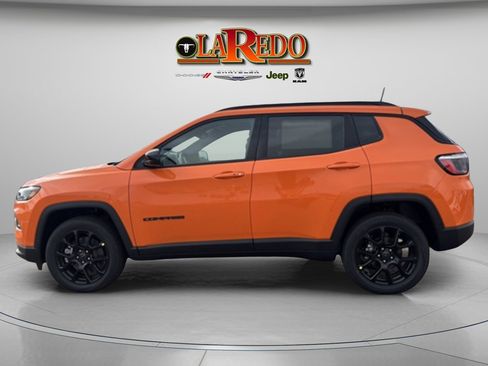 New 2026 Jeep Compass Latitude image 4
