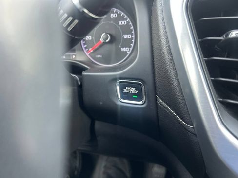 Used 2018 GMC Acadia SLE w/ LPO, Cargo Package AWD/4WD image 16