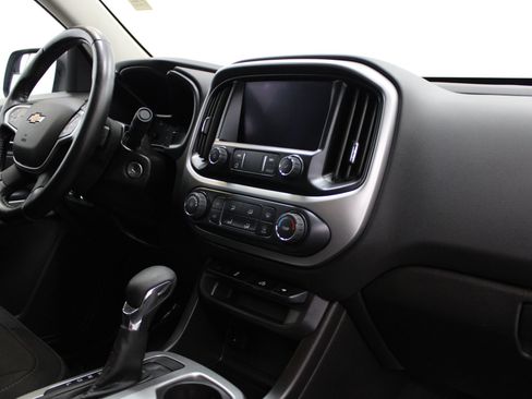 Used 2022 Chevrolet Colorado LT w/ LT Convenience Package AWD/4WD image 28