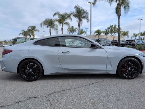 Used 2025 BMW M440i Coupe w/ Premium Package image 11