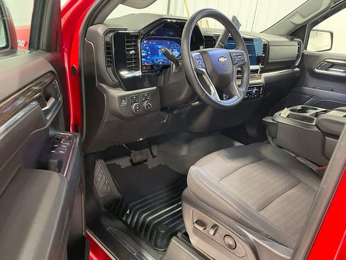 Used 2024 Chevrolet Silverado 1500 LT image 20