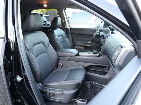 Certified 2026 Nissan Pathfinder SL FWD image 28