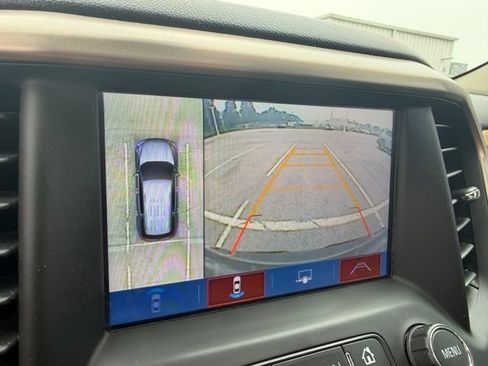 Used 2018 GMC Acadia Denali w/ Technology Package AWD/4WD image 23