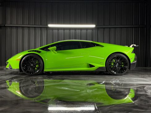 Used 2015 Lamborghini Huracan LP 610-4 AWD/4WD image 13