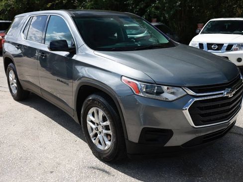 Used 2019 Chevrolet Traverse LS FWD image 10