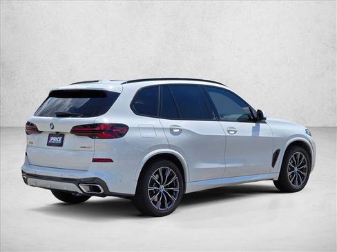 Used 2024 BMW X5 xDrive40i w/ M Sport Package AWD/4WD image 13