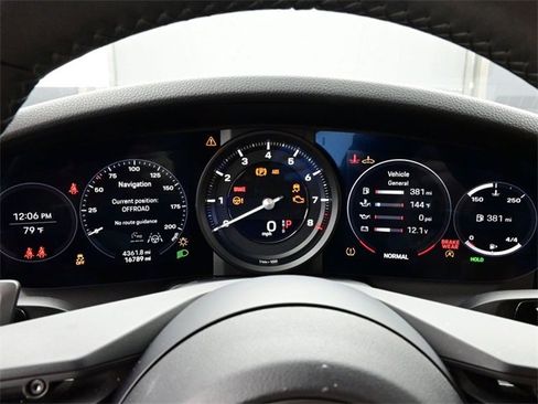 Used 2021 Porsche 911 Carrera image 9