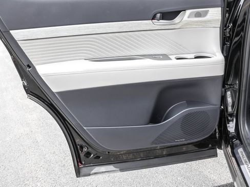 Used 2025 Hyundai Palisade Calligraphy AWD/4WD image 30