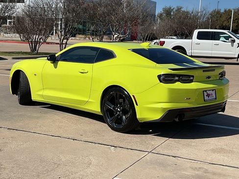 Used 2019 Chevrolet Camaro LT w/ RS Package image 7