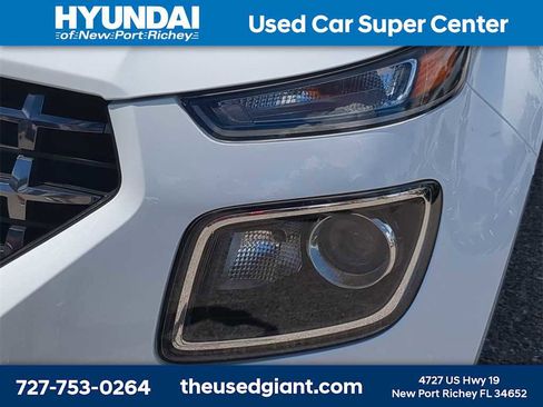 New 2026 Hyundai Venue SEL image 11