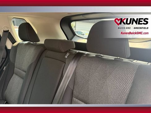 Used 2024 Nissan Rogue SV AWD/4WD image 13