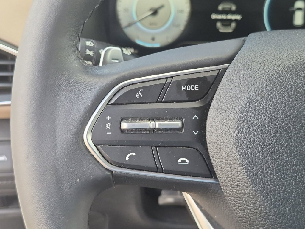Used 2021 Hyundai Santa Fe Limited FWD image 21