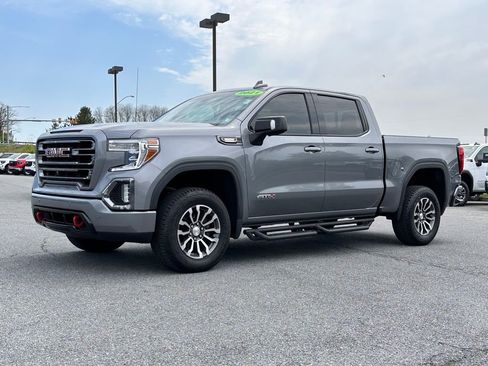 Used 2021 GMC Sierra 1500 AT4 w/ AT4 Value Package AWD/4WD image 2