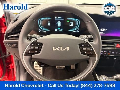 Used 2023 Kia Niro EX Touring FWD image 16