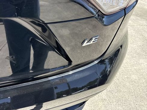 Used 2022 Toyota Corolla LE FWD image 25