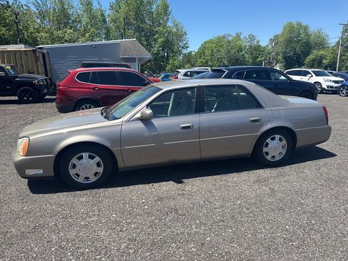 Used 2004 Cadillac De Ville image 17