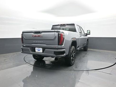Used 2025 GMC Sierra 2500 AT4 w/ AT4 Premium Plus Package AWD/4WD image 7