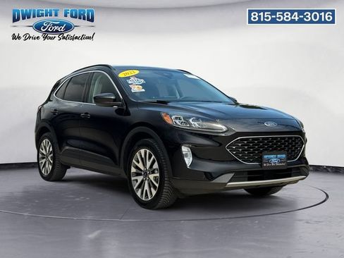 Certified 2022 Ford Escape Titanium AWD/4WD image 7