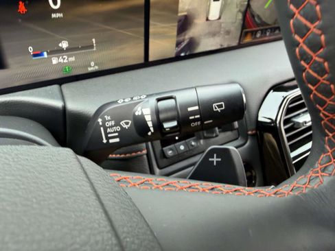 Used 2025 Nissan Armada PRO-4X AWD/4WD image 30