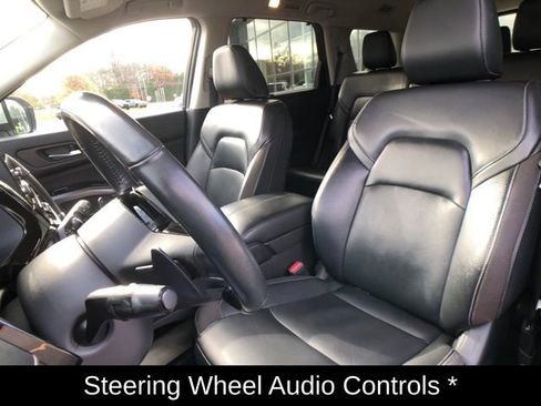 Used 2022 Nissan Pathfinder SL image 12