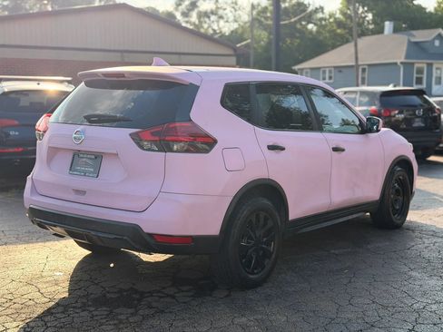 Used 2017 Nissan Rogue S FWD image 5