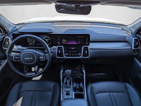 Used 2023 Kia Sorento SX AWD/4WD image 19