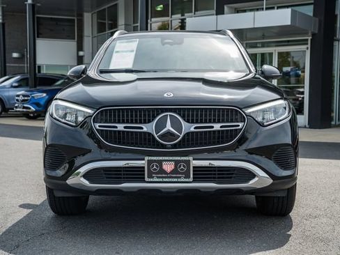 Used 2024 Mercedes-Benz GLC 300 4MATIC image 2