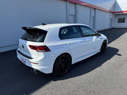 Used 2024 Volkswagen Golf R AWD/4WD image 5
