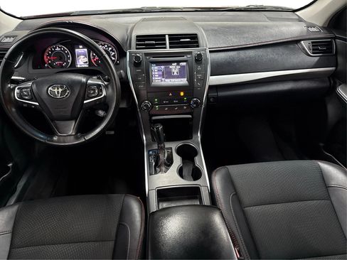 Used 2016 Toyota Camry SE FWD image 16