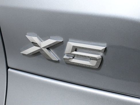 Certified 2025 BMW X5 xDrive50e w/ Parking Assistance Package image 37