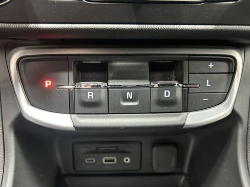 Certified 2024 GMC Terrain SLE w/ Driver Convenience Package AWD/4WD image 17