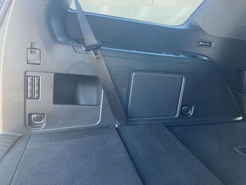 Used 2023 Ford Expedition Platinum image 45