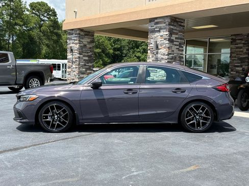 Used 2024 Honda Civic Sport Touring image 2