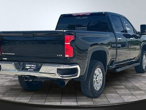 Used 2024 Chevrolet Silverado 2500 LTZ w/ LTZ Convenience Package AWD/4WD image 7